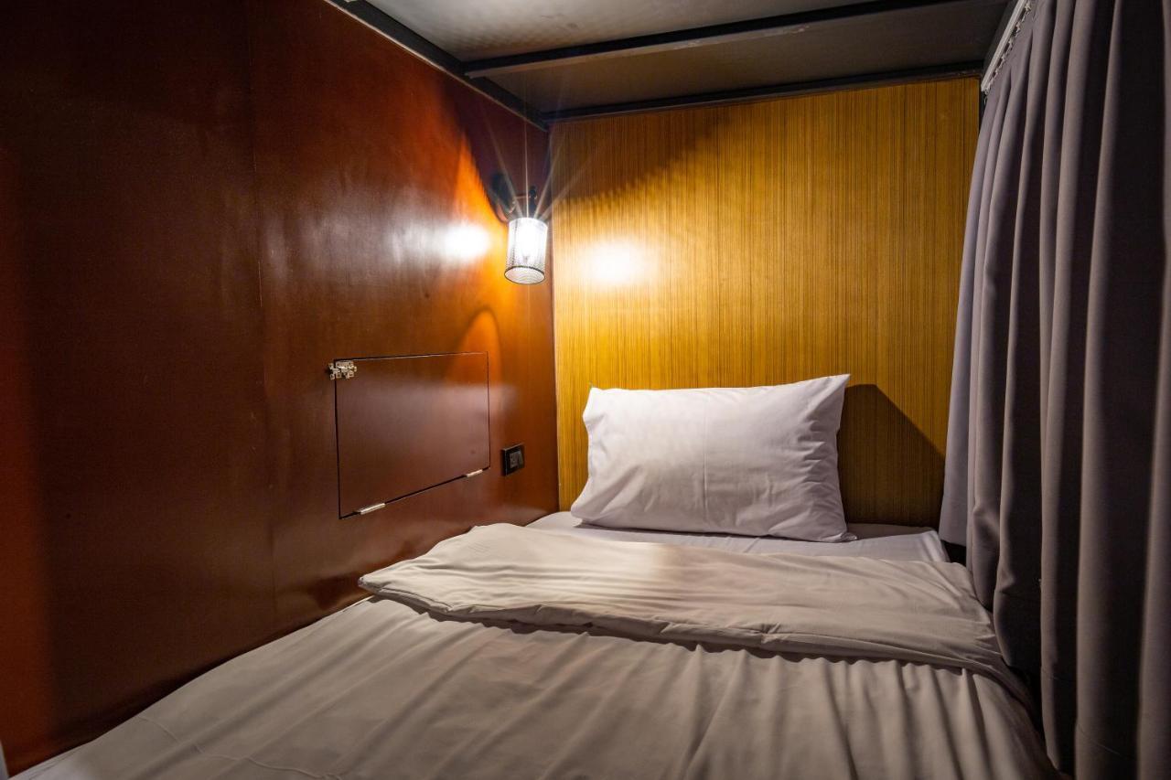 Luk Hostel Bangkok Kültér fotó
